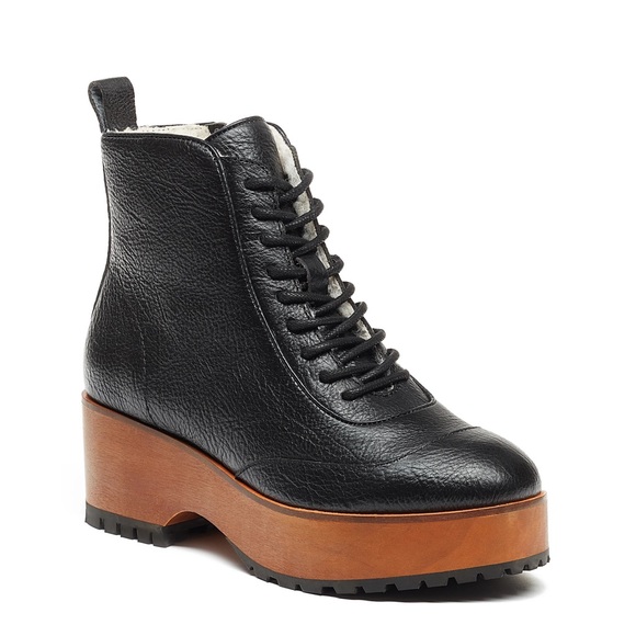 Kelsi Dagger Wise Platform Bootie~Worn once Runs big